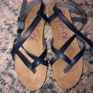 MOVING SALE! $5 BLOWFISH SANDALS SZ 8.5